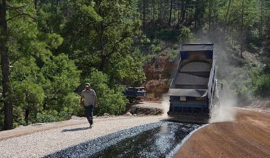 Alanya Dim grup yolu asfaltlandı