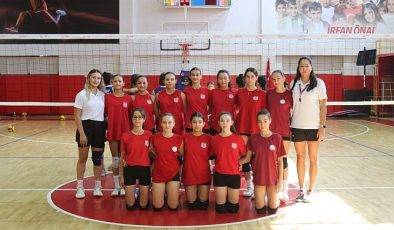 Bayraklı’da 9 Eylül voleybol turnuvası