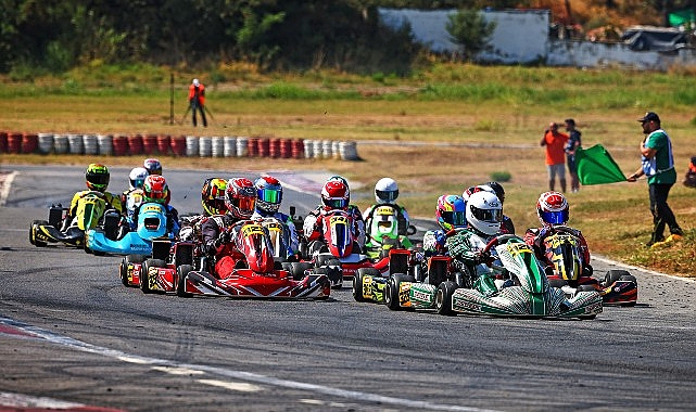 Karting 4. Ayakta Nefes Kesen Mücadele Yaşandı